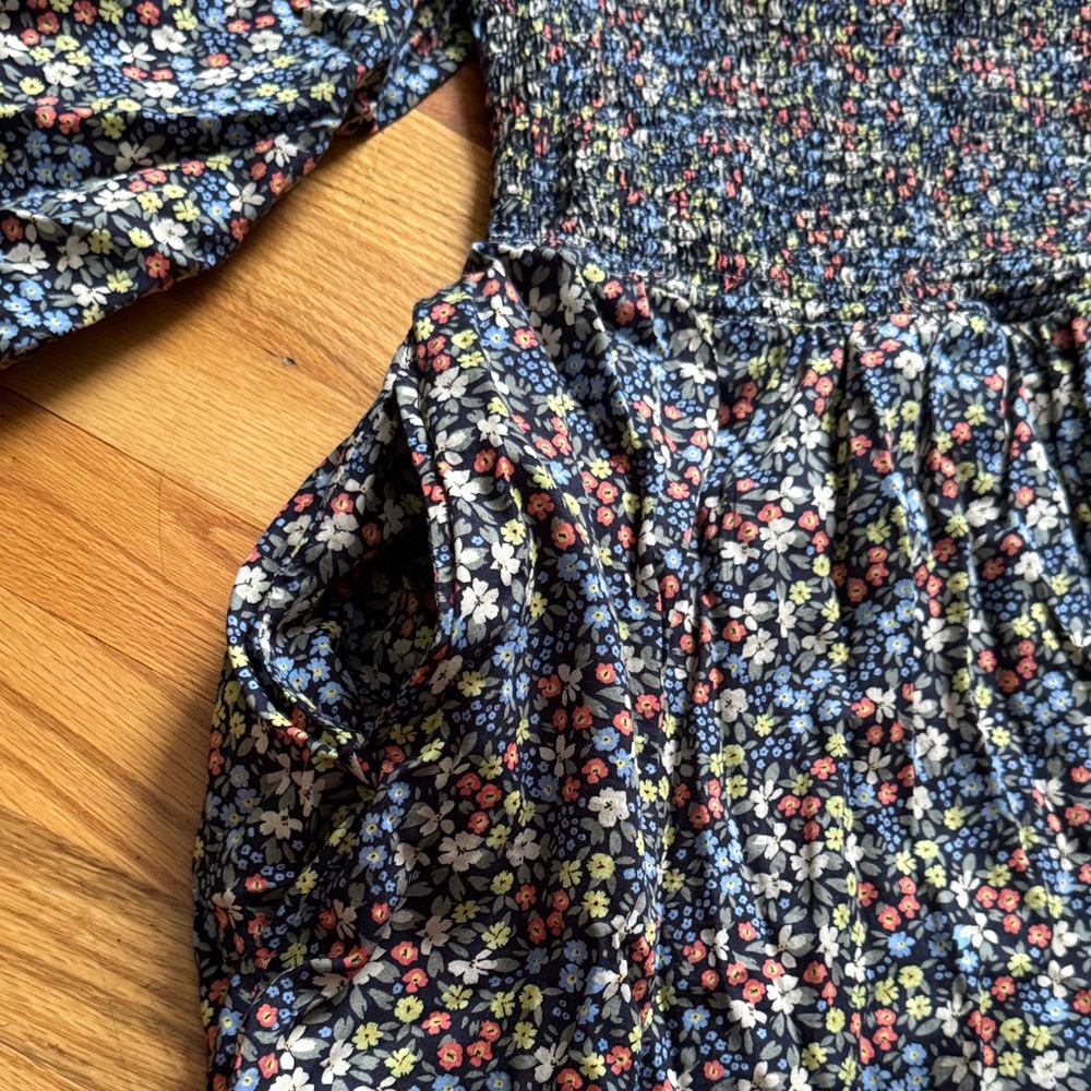 GAP Floral Smocked Dress - Multicolor - Picture 5 of 8